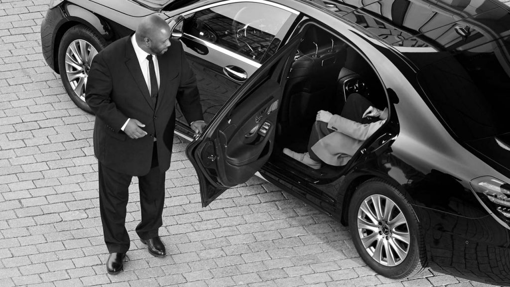 Why You Should Avoid Tight Clothes on a Limo Why You Should Avoid Tight Clothes on a Limo