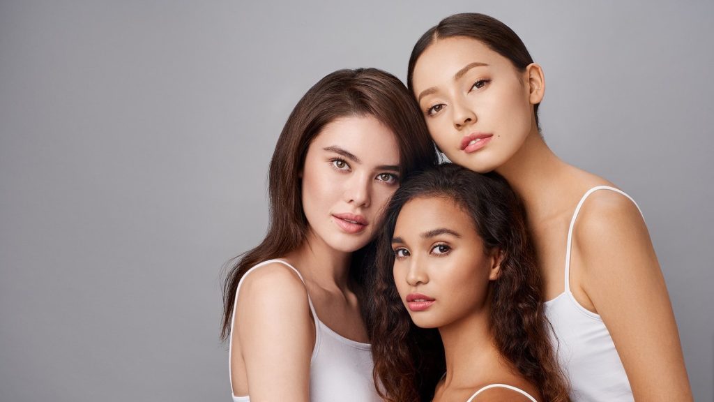 Benefits of Shopping at a Beauty Store Benefits of Shopping at a Beauty Store