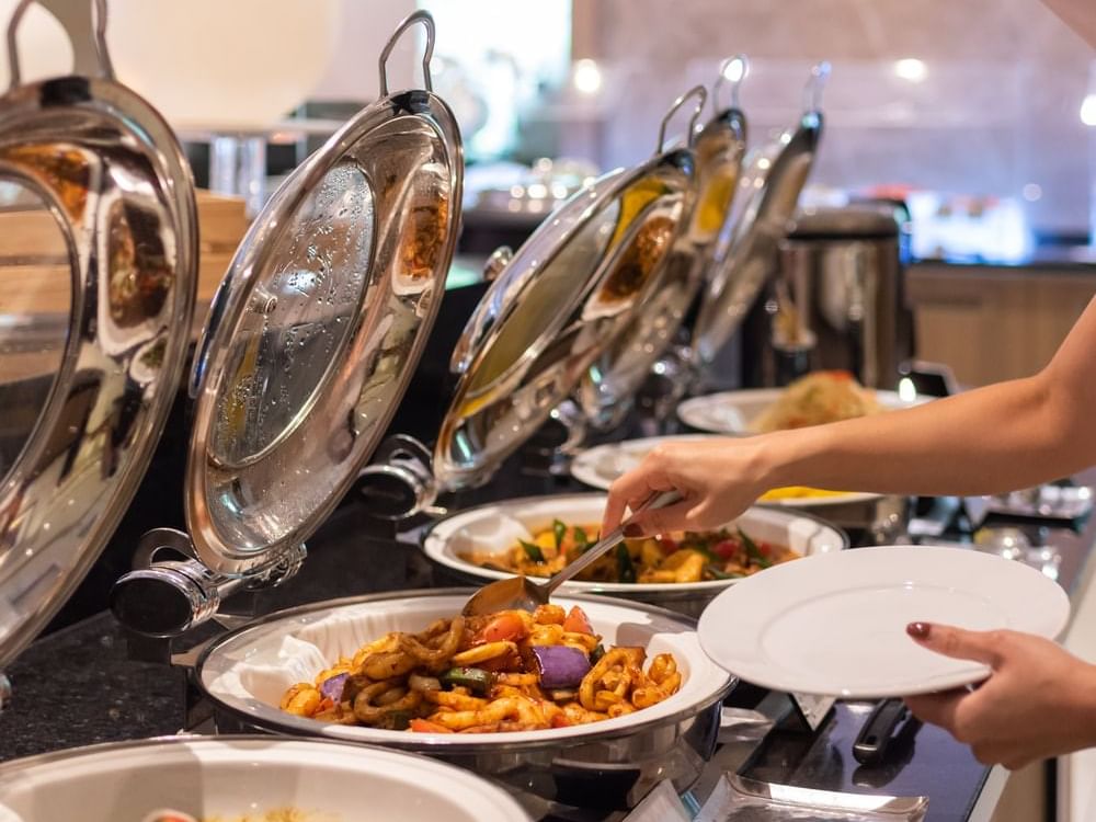 weekday buffet lunch
